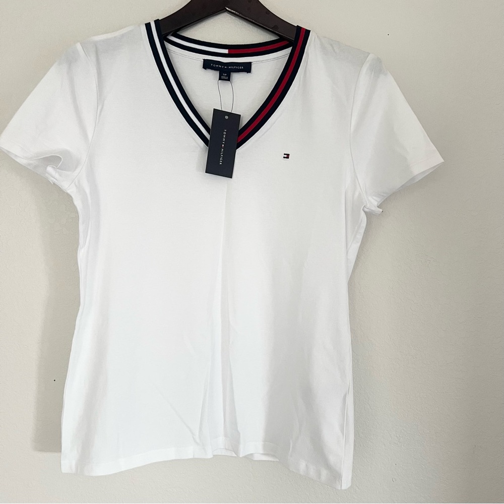 Tommy Hilfiger New Women's White V-Neck Top